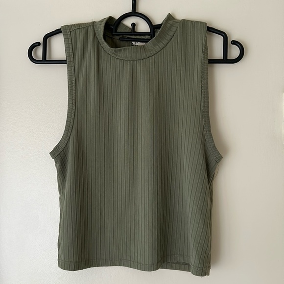 Sage green tank top, high neck - Picture 1 of 3